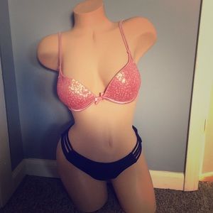 Victoria’s Secret Push-Up Bra